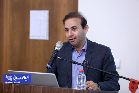 نشست صمیمانه مدیرعامل و معاونین شرکت فولاد مبارکه با مدیران عامل گروه سرمایه‌گذاری توکافولاد