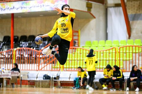 دعوت از ۵ بازیکن بانوان سپاهان به اردوی تیم ملی هندبال جوانان