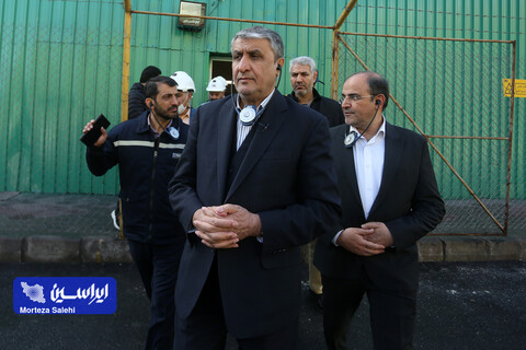 بازدید معاون رئیس‌جمهور و رئیس سازمان انرژی اتمی از تصفیه‌خانه پساب و خطوط تولید شرکت فولاد مبارکه