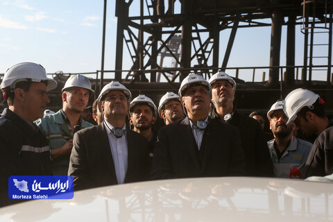 بازدید معاون رئیس‌جمهور و رئیس سازمان انرژی اتمی از تصفیه‌خانه پساب و خطوط تولید شرکت فولاد مبارکه