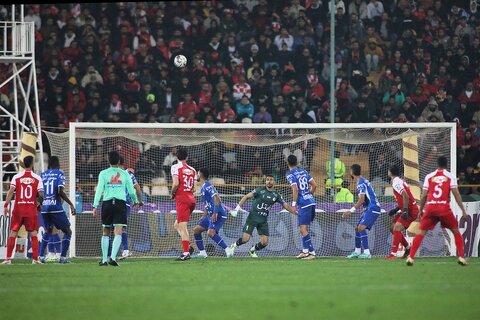 استقلال با VAR از شکست مقابل پرسپولیس گریخت