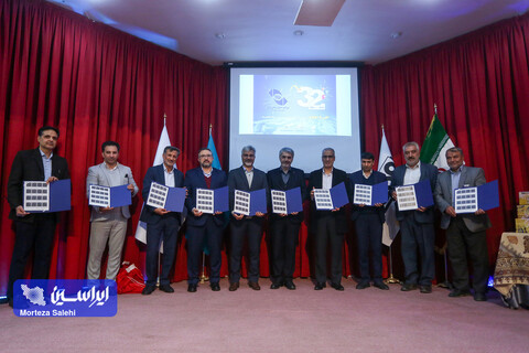 آئین تجلیل از رانندگان و کارمندان برتر توکا و رونمایی از تمبر اختصاصی این شرکت