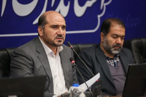 صنایع اصفهان نسبت به مسئولیت اجتماعی خود متعهد هستند/ تدوین بسته جامع رفع آلودگی هوای اصفهان با قید فوریت