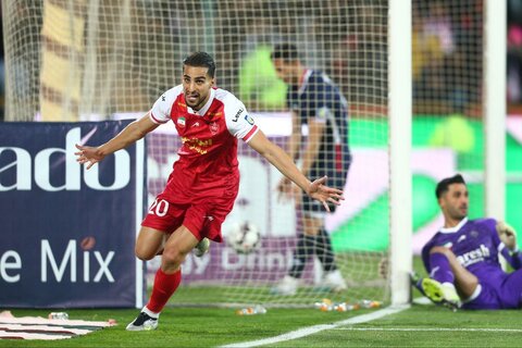 خلاصه بازی پرسپولیس – نساجی/ تک گل شهاب برای ۳ امتیاز