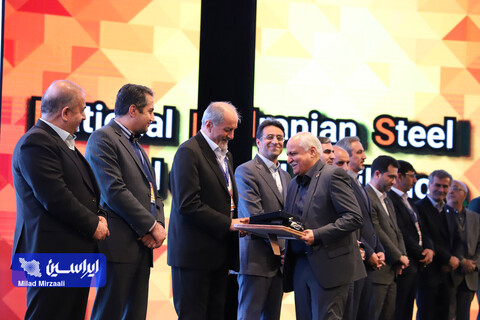 «مصطفی عطایی‌پور» چهره سال بومی‌سازی صنعت فولاد شد