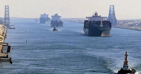 کاهش ۴۰ درصدی درآمد مصر از کانال سوئز