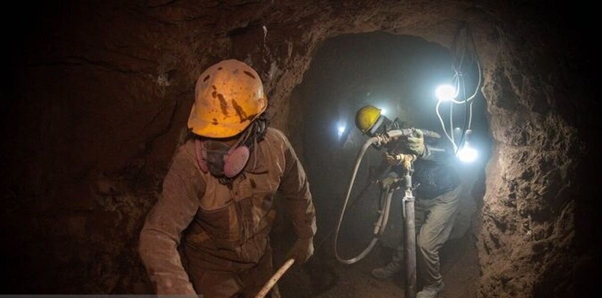 معدنکاری در دمای منفی ۱۰ درجه