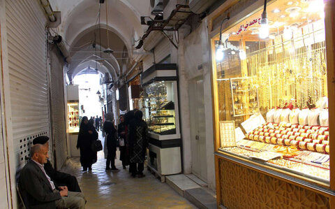 سقوط قیمت طلا همزمان با ریزش قیمت دلار / پیش بینی قیمت طلا