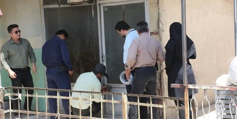 انبار لباس‌های خارجی غیرمتعارف پلمب شد