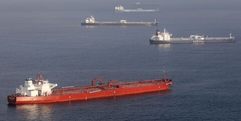 انگلیس ۳۳ درصد صادرات نفت روسیه را بیمه کرد