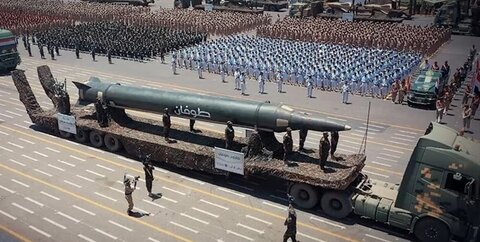 یمن یک کشتی نیروی دریایی آمریکا را هدف قرار داد