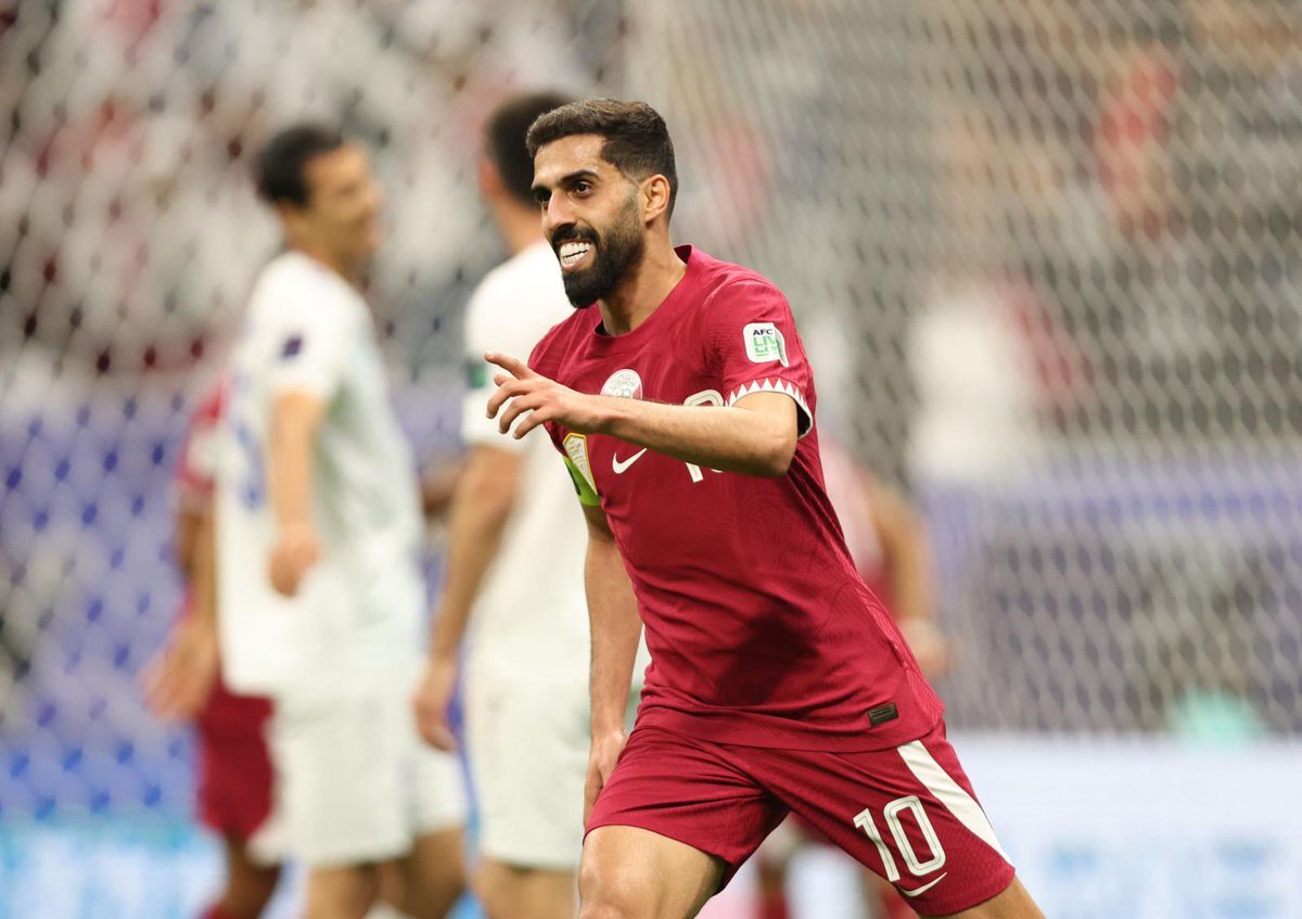 میزبان در نیمه‌نهایی جام ملت‌های آسیا رقیب ایران شد