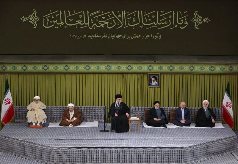 رهبر انقلاب: رشد و پیشرفت دنیا و سعادت آخرت در گرو اجابت به دعوت بعثت است