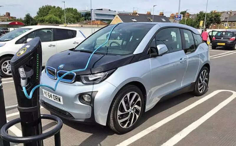 لزوم تدوین یک استاندارد مشخص برای خودروهای برقی