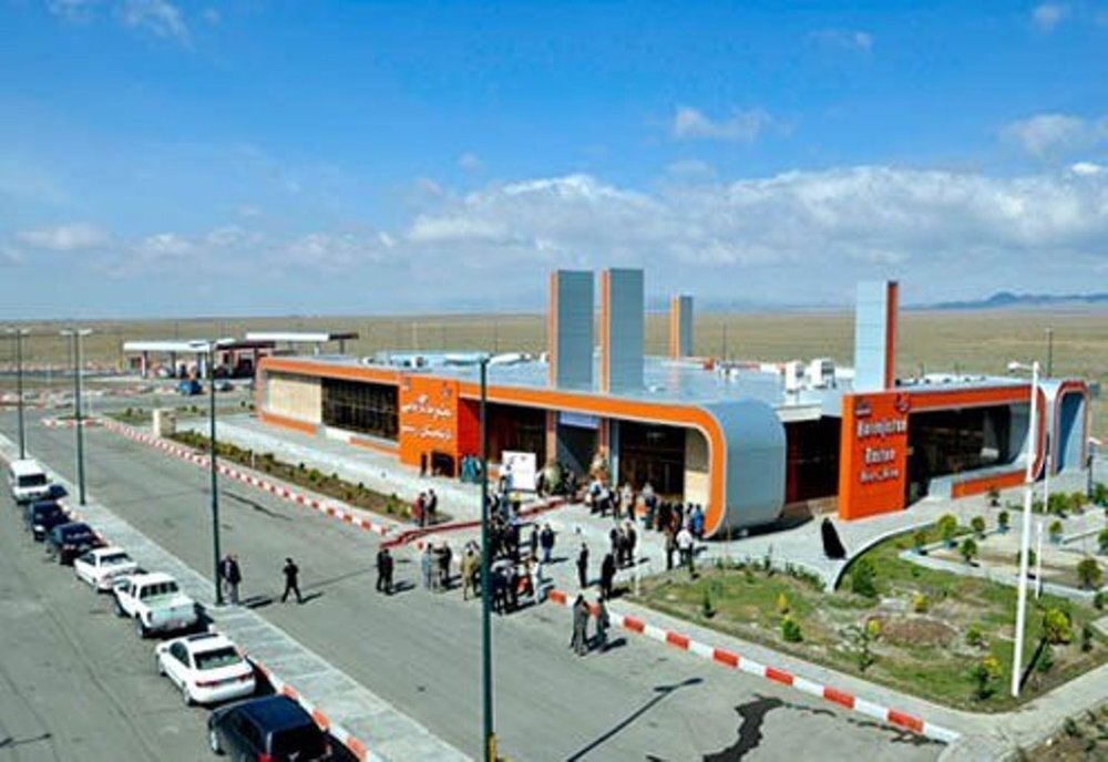 ۱۰۳۰ مجتمع خدماتی-رفاهی در طول راه‌های کشور بهره‌برداری شد