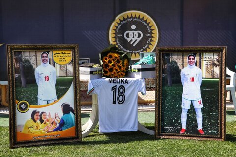 خانواده ملیکا محمدی به نقش‌جهان آمدند/ یادگاری‌های ملیکای ایران در موزه سپاهان