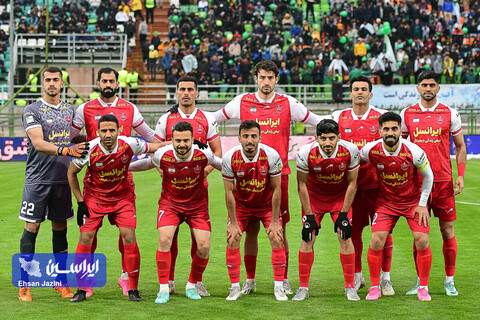 دیدار ذوب آهن و پرسپولیس
