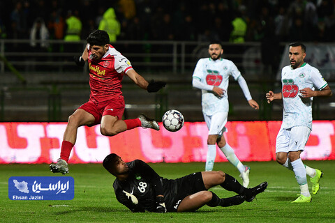 دیدار ذوب آهن و پرسپولیس