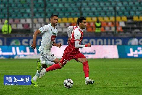 دیدار ذوب آهن و پرسپولیس