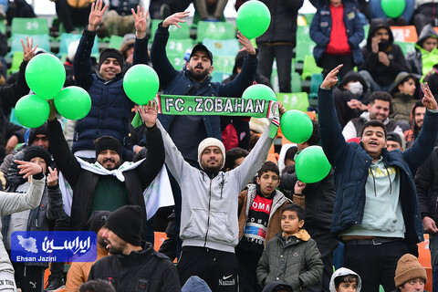 دیدار ذوب آهن و پرسپولیس