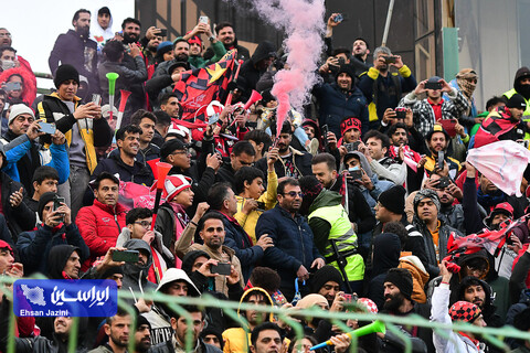 دیدار ذوب آهن و پرسپولیس