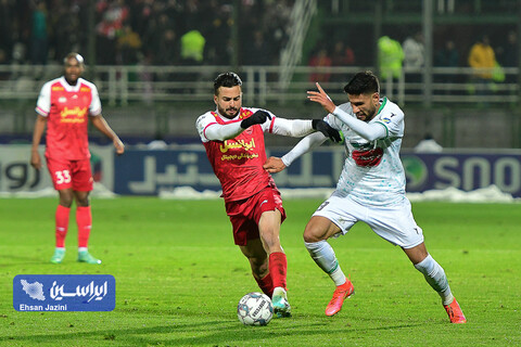 دیدار ذوب آهن و پرسپولیس