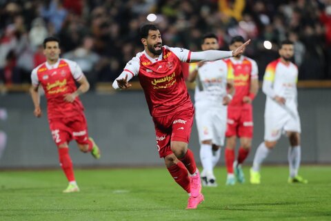 خلاصه بازی پرسپولیس – فولاد/ بازگشت سرخ‌پوشان تهرانی پس از اشتباهات بیرانوند