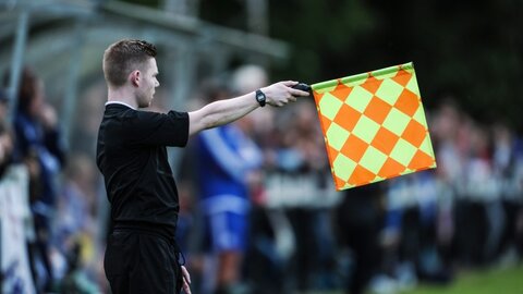 ماجراهای قوانین جدید در فوتبال؛ از کارت آبی تا قانون آفساید!