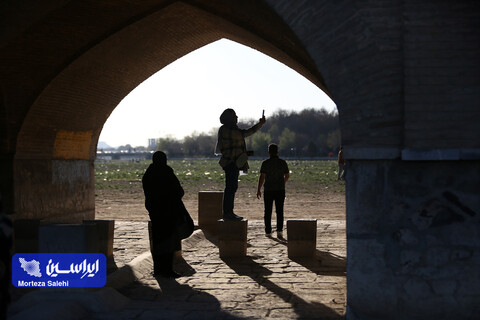 مسافران نوروزی در اماکن گردشگری اصفهان