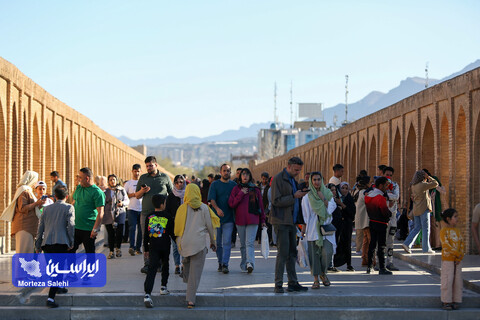 مسافران نوروزی در اماکن گردشگری اصفهان