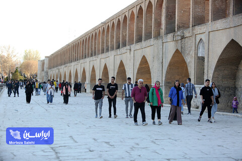 مسافران نوروزی در اماکن گردشگری اصفهان