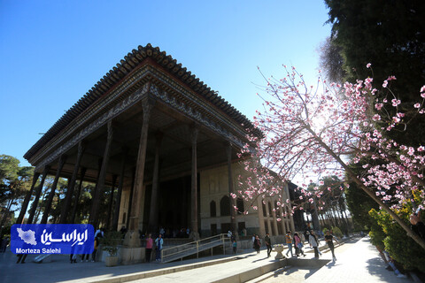 مسافران نوروزی در اماکن گردشگری اصفهان