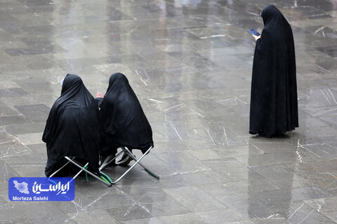 بارش باران در حرم مطهر رضوی