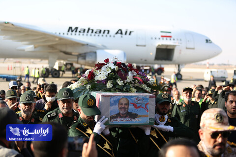 استقبال از پیکر مطهر سردار شهید زاهدی در فرودگاه اصفهان