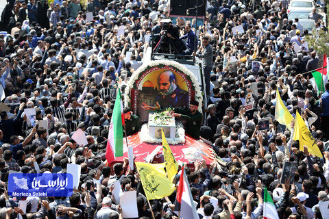 تشییع پیکر مطهر سردار شهید محمدرضا زاهدی در اصفهان