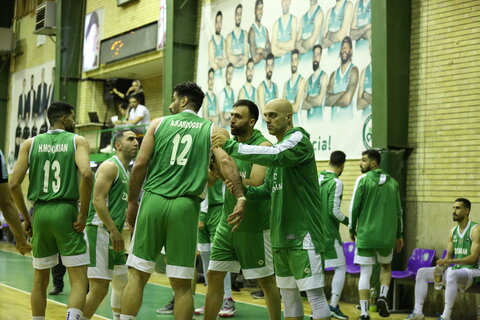 ذوب‌آهن نصف راه صعود را طی کرد