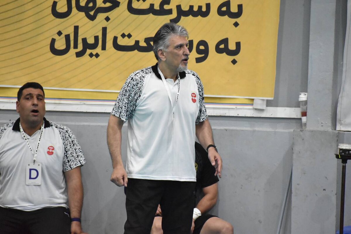 صادقی: امتیازگیری از تیم‌های پایین ما را به صدر جدول نزدیک می‌کند