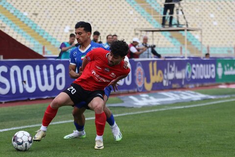 خلاصه بازی تراکتور - استقلال/ تساوی به ضرر آبی‌ها