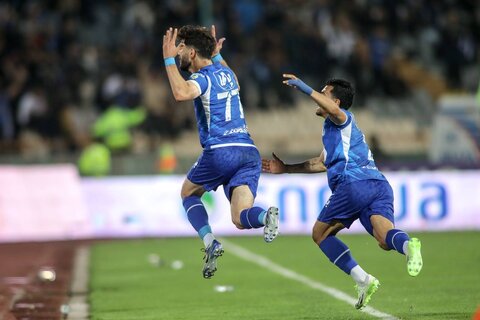 خلاصه بازی استقلال - ذوب‌آهن/ پیروزی صدرنشین با گل‌های خارجی