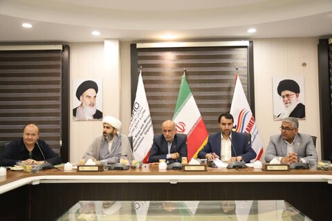 «لامرد» مستعد ایجاد پارک‌های شیمی معدنی است