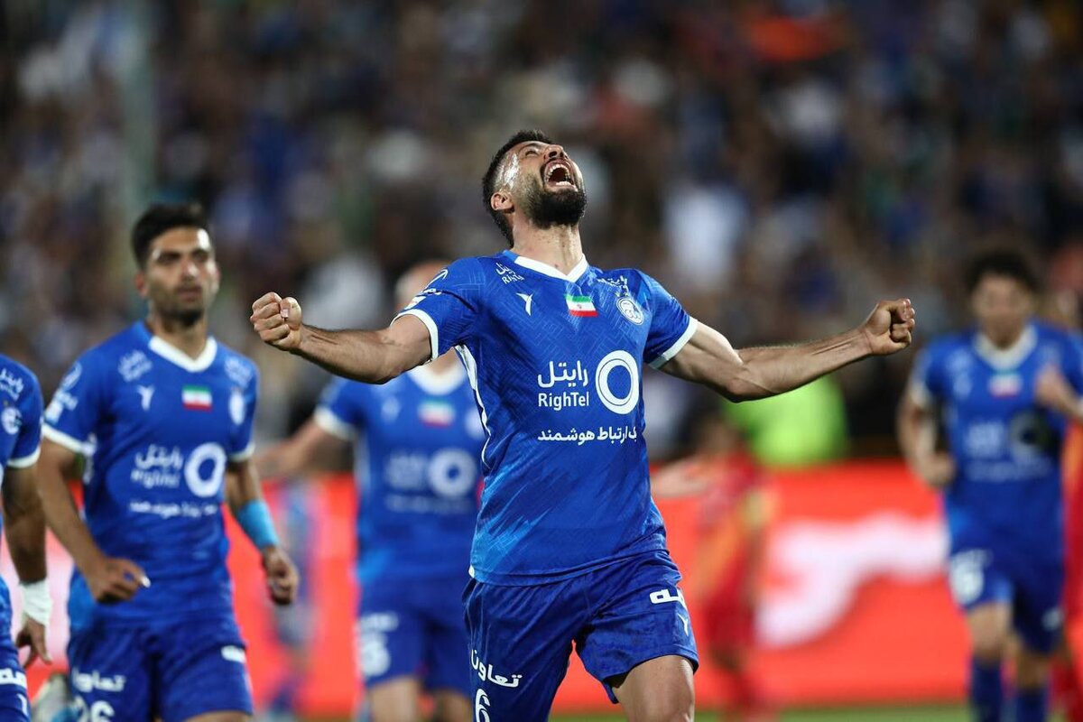 خلاصه بازی استقلال - فولاد/ یک ضربه سر برای بازگشت به صدر
