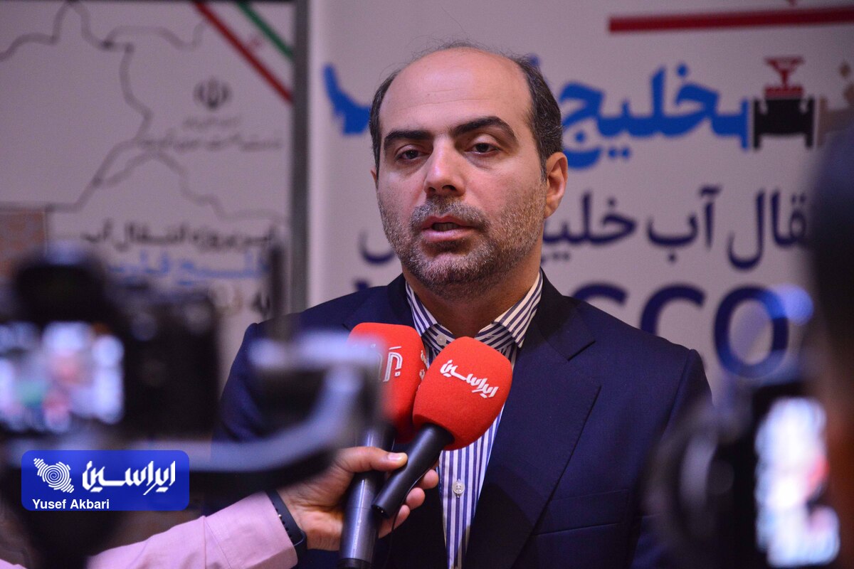 تأمین ورق فولادی و بخش قابل توجهی از نیاز ریالی خط انتقال آب خلیج فارس به اصفهان توسط فولاد مبارکه