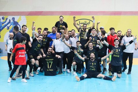 مقام سوم لیگ برتر هندبال به گیتی‌پسند رسید