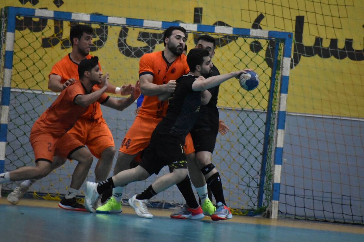 افشین صادقی: تمرین تیمی خوبی نداشتیم/ تصمیمی برای فصل آینده نگرفتم