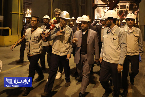 بازدید وزیر امور اقتصادی و دارایی از خطوط تولید و طرح های توسعه فولاد مبارکه