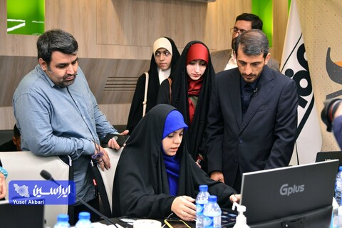 حضور مدیرعامل فولاد مبارکه در سومین روز از رویداد هنری «روایت پیشرفت»