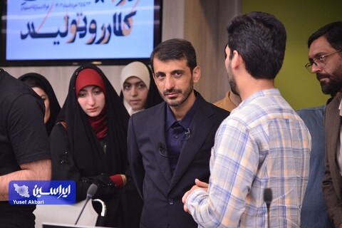 حضور مدیرعامل فولاد مبارکه در سومین روز از رویداد هنری «روایت پیشرفت»