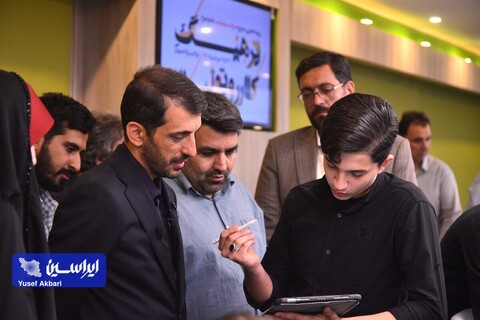 حضور مدیرعامل فولاد مبارکه در سومین روز از رویداد هنری «روایت پیشرفت»