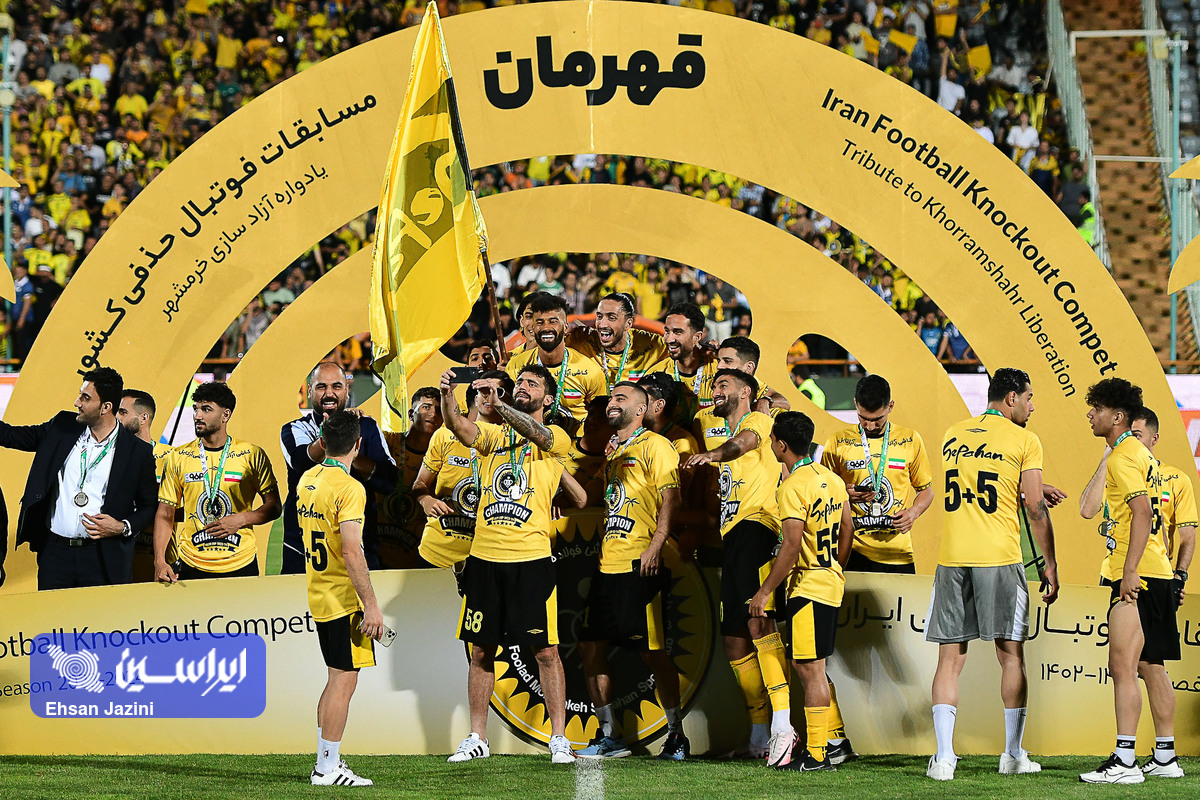 محمد کریمی: کیفیت بازی با وجود VAR بهتر شد