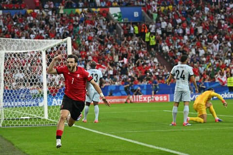 گرجستان همه را شگفت‌زده کرد/ صعود پرتغال با شکست